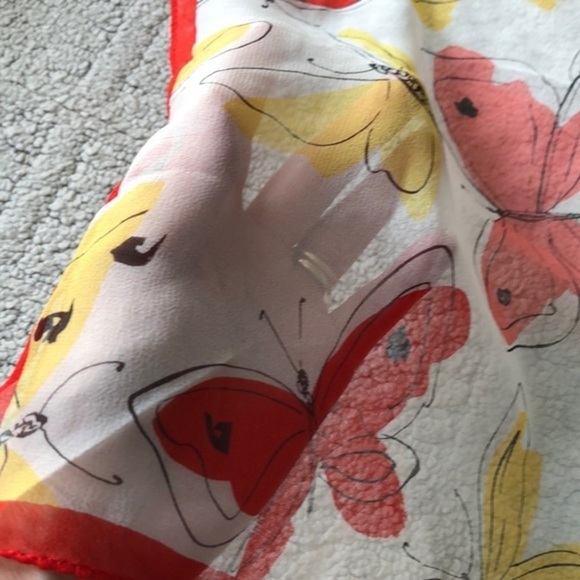 Echo Vintage sheer silk dainty butterfly scarf - Picture 8 of 8